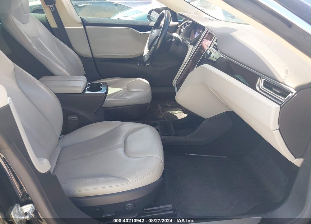 2014 TESLA MODEL S P85 VIN: 5YJSA1H12EFP62182