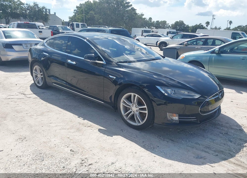 2014 TESLA MODEL S P85 VIN: 5YJSA1H12EFP62182