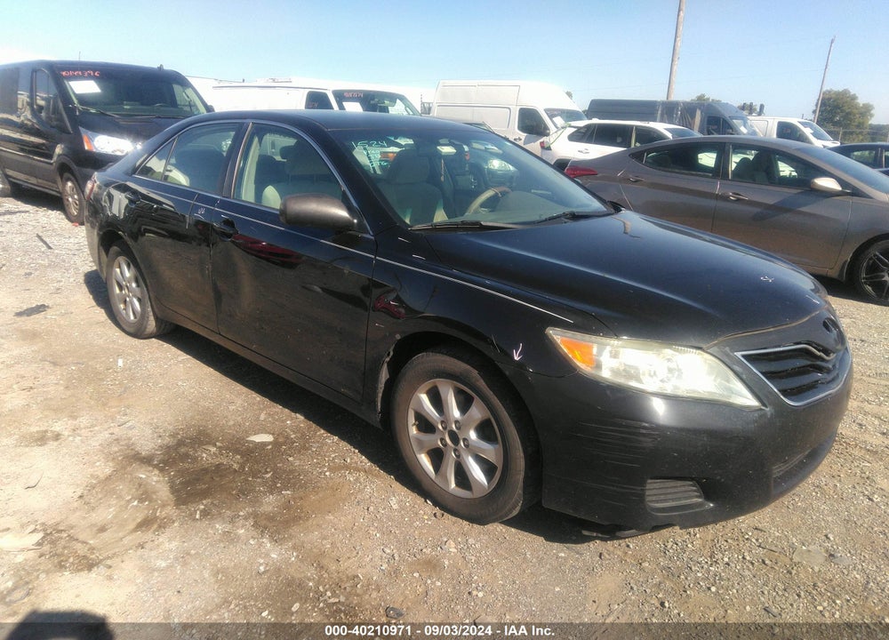 2011 TOYOTA CAMRY LE VIN: 4T1BF3EK4BU695884