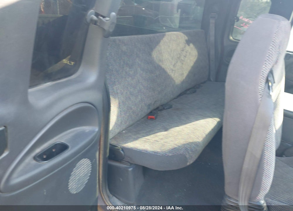 2000 DODGE RAM 2500 ST VIN: 1B7KC2366YJ173801