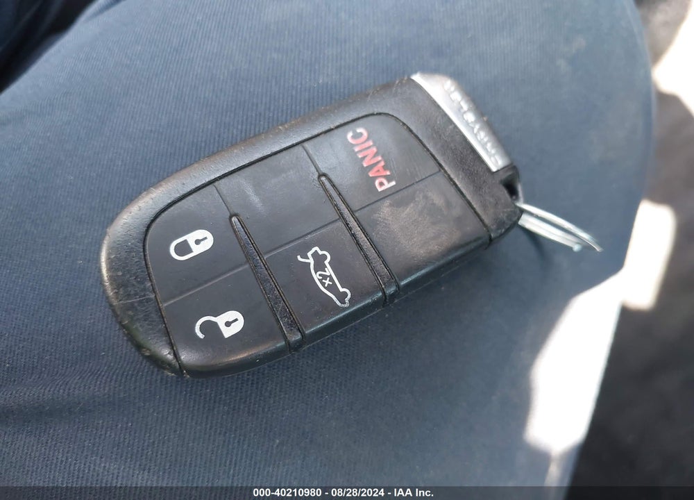2013 CHRYSLER 300 MOTOWN VIN: 2C3CCAAG8DH727026