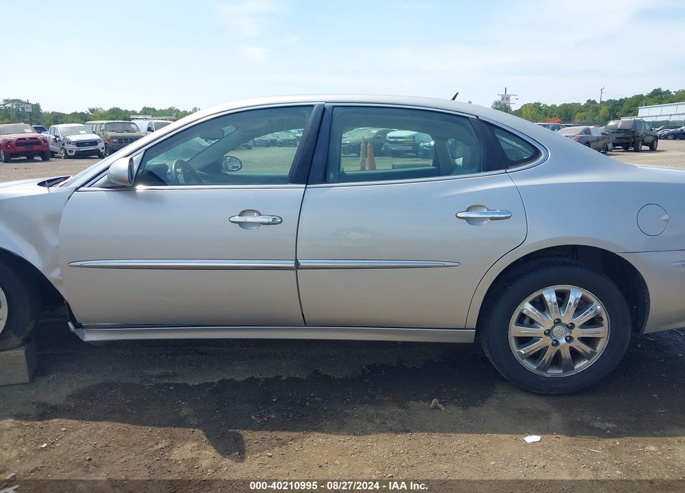 2008 BUICK LACROSSE CXL VIN: 2G4WD582681278639