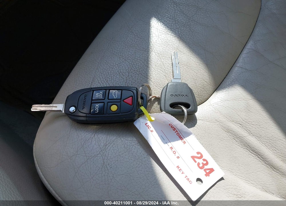 2008 VOLVO S60 2.5T VIN: YV1RH592682687335
