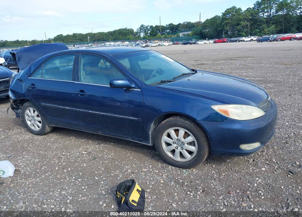 2004 TOYOTA CAMRY XLE V6 VIN: 4T1BF32K04U070132