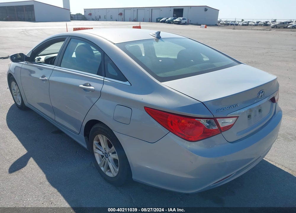 2011 HYUNDAI SONATA GLS VIN: 5NPEB4ACXBH017605