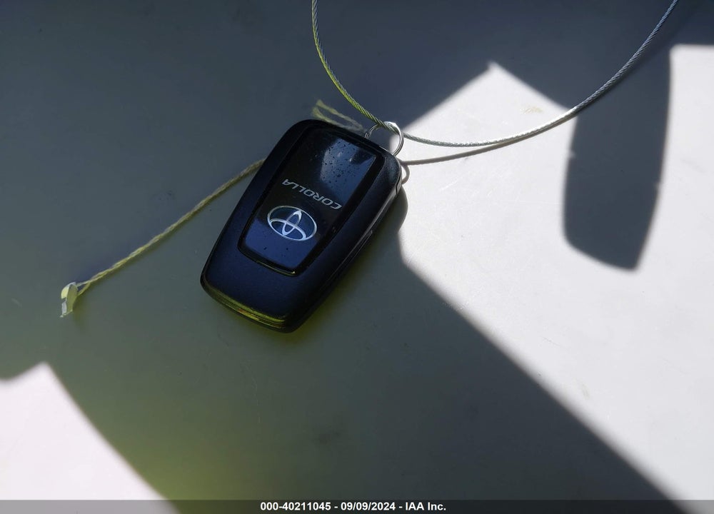 2021 TOYOTA COROLLA HYBRID LE VIN: JTDEAMDE9MJ005245