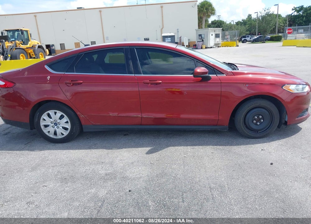 2014 FORD FUSION S VIN: 3FA6P0G79ER366061