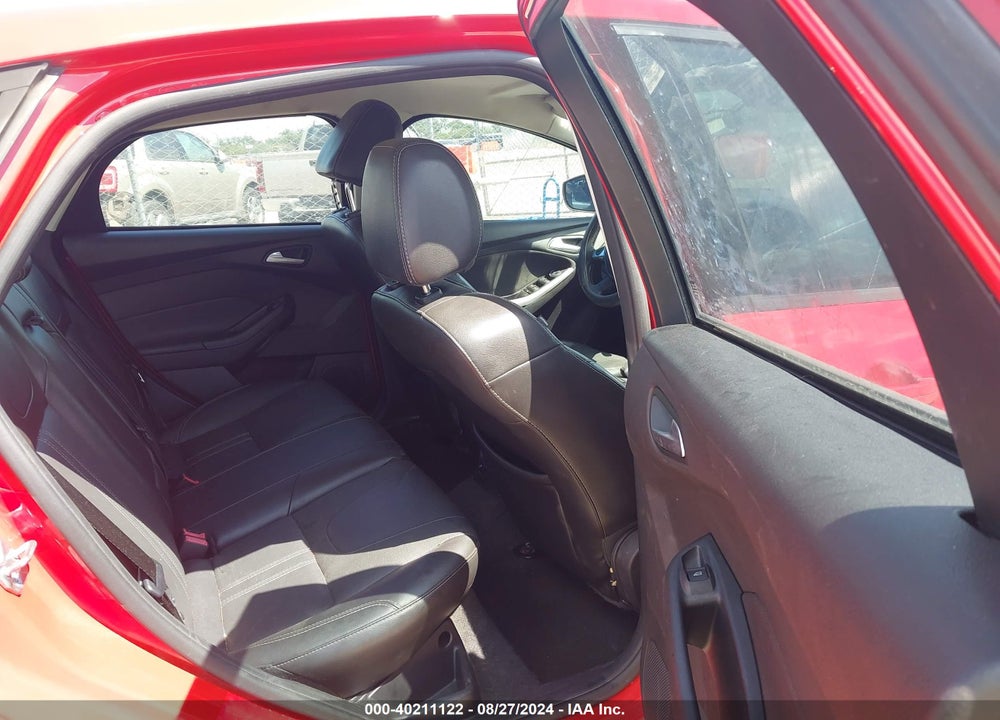2014 FORD FOCUS SE VIN: 1FADP3F20EL354930