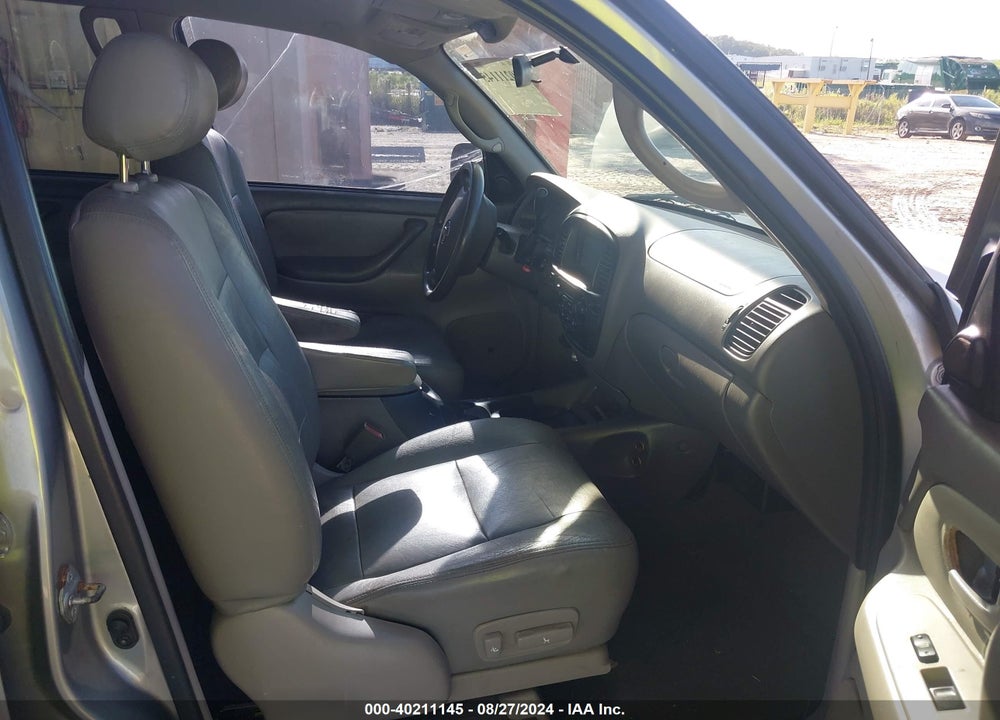 2003 TOYOTA SEQUOIA SR5 V8 VIN: 5TDZT34A33S173919