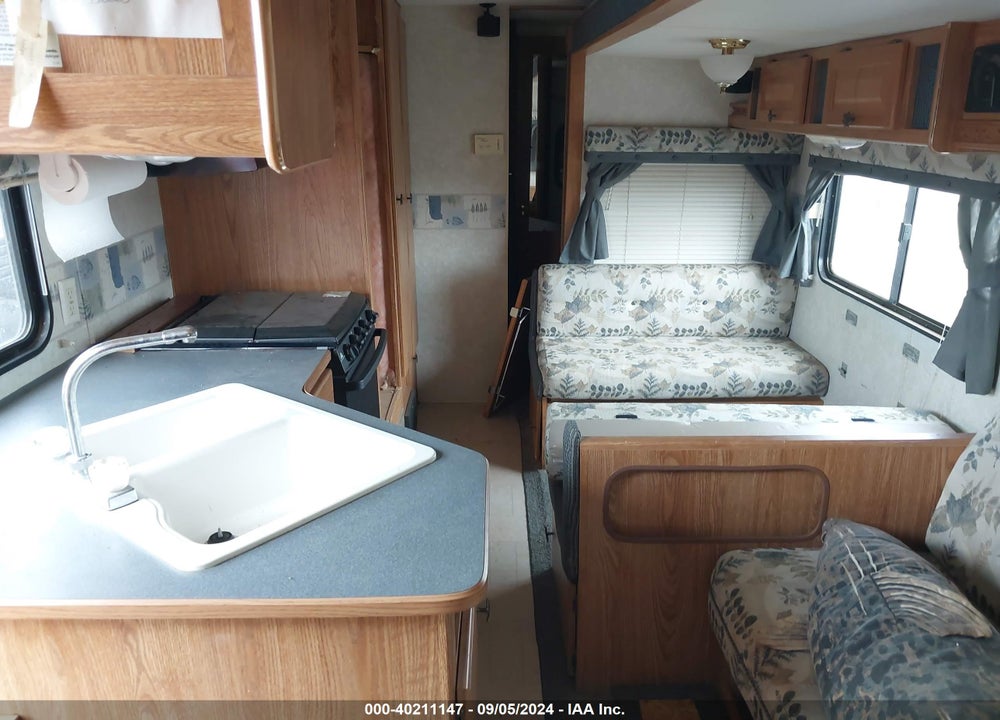 2004 FLEETWOOD WILDERNESS 300BH VIN: 1ED1B302042970366