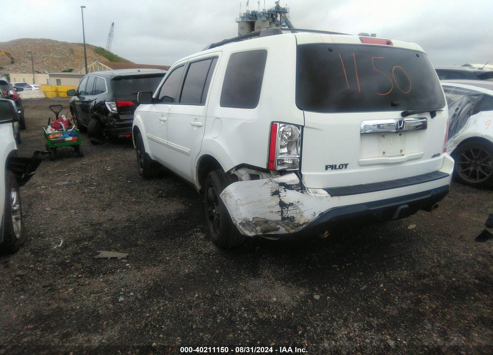 2015 HONDA PILOT EX-L VIN: 5FNYF4H50FB018632