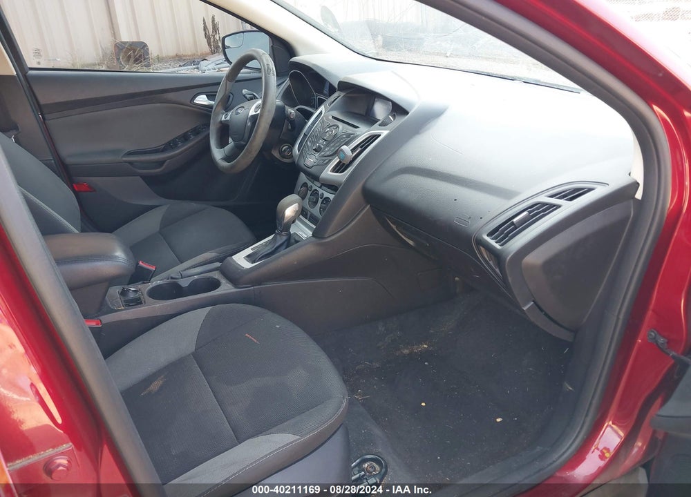 2014 FORD FOCUS SE VIN: 1FADP3K22EL345121