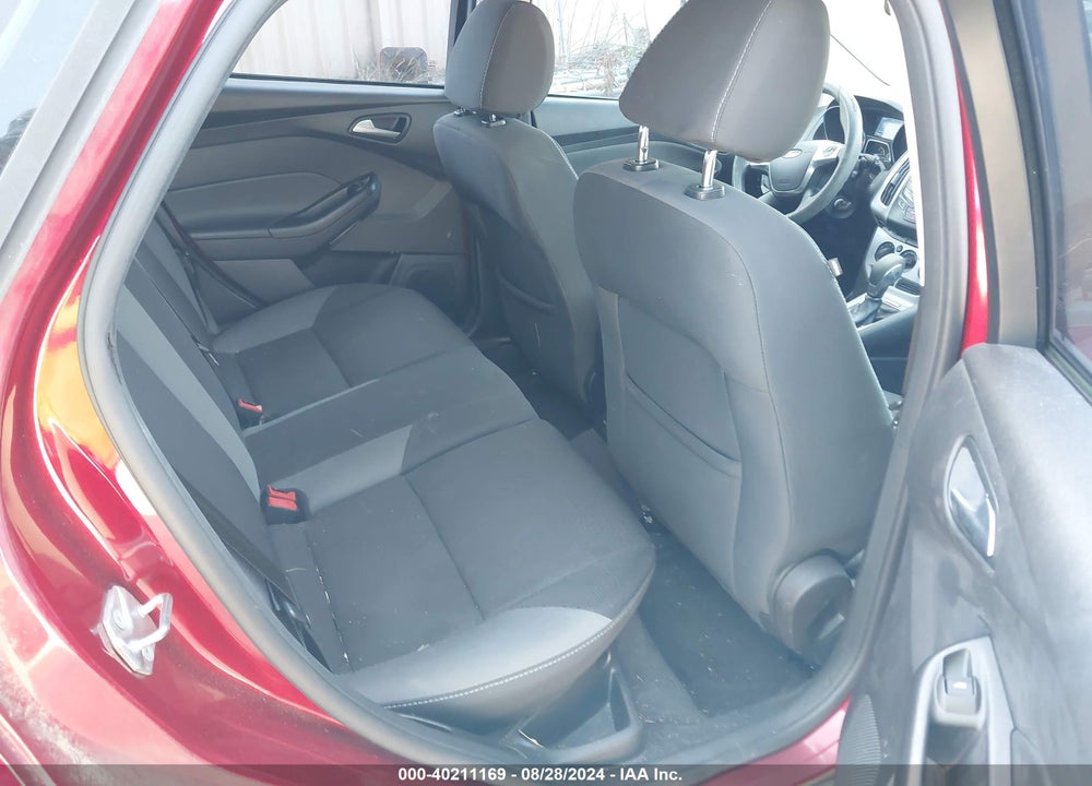 2014 FORD FOCUS SE VIN: 1FADP3K22EL345121