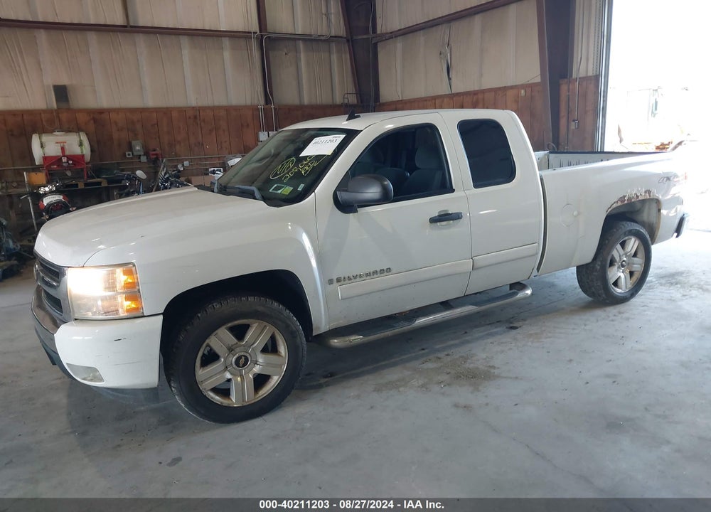 2008 CHEVROLET SILVERADO 1500 LT1 VIN: 1GCEK19J98Z255710