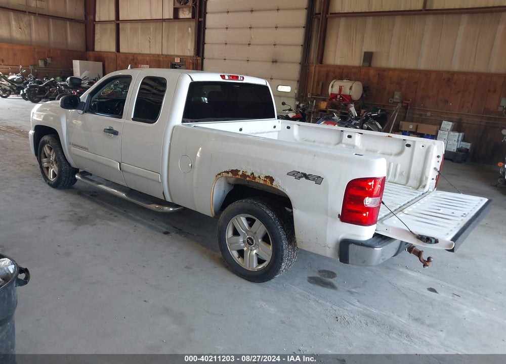 2008 CHEVROLET SILVERADO 1500 LT1 VIN: 1GCEK19J98Z255710