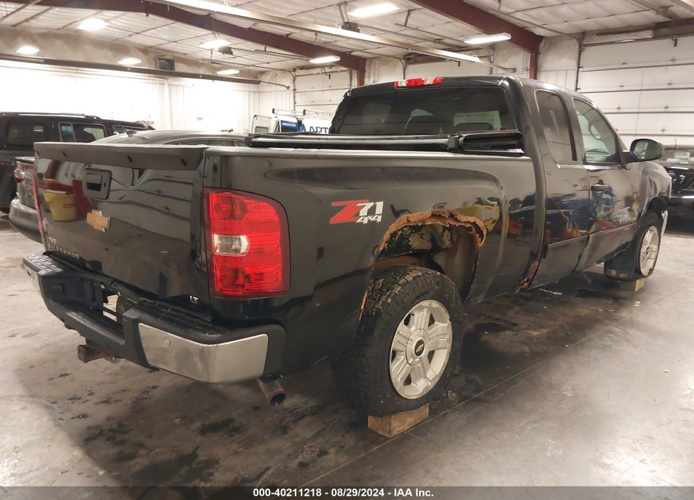 2013 CHEVROLET SILVERADO 1500 LT VIN: 1GCRKSE76DZ411620