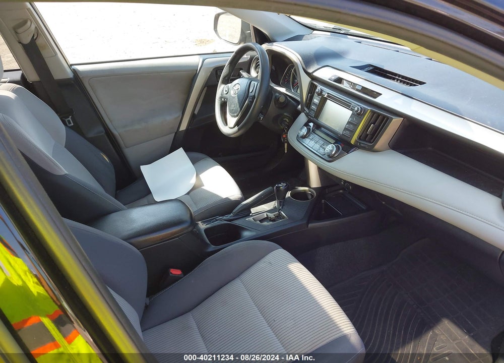 2013 TOYOTA RAV4 XLE VIN: 2T3WFREV9DW054657