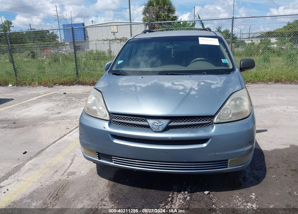 2004 TOYOTA SIENNA CE VIN: 5TDZA23C44S136821