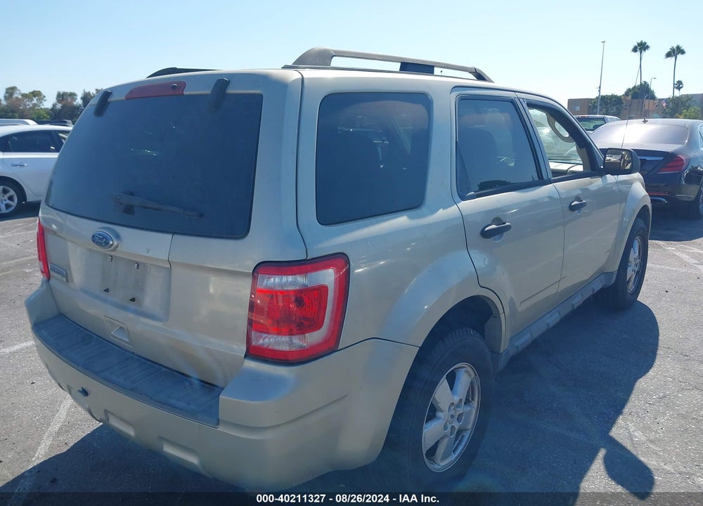 2010 FORD ESCAPE XLT VIN: 1FMCU9D72AKC77411