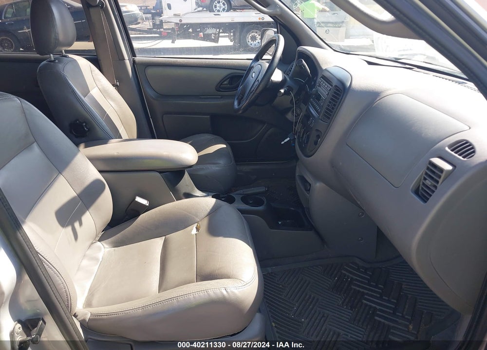 2002 FORD ESCAPE XLT VIN: 1FMYU04152KC27049