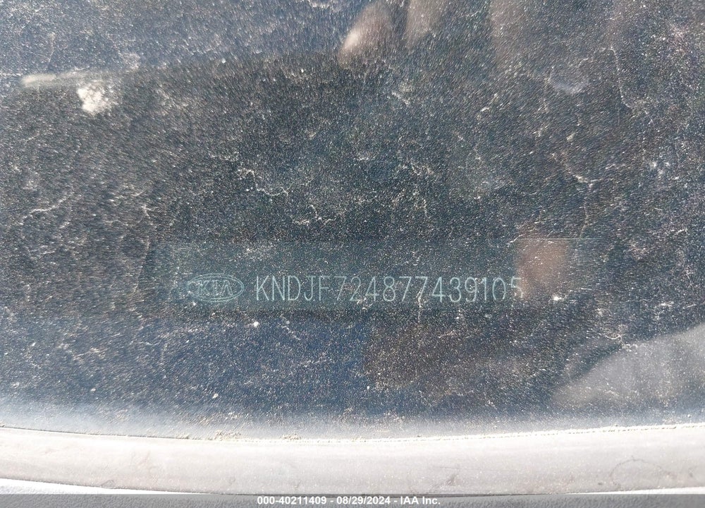 2007 KIA SPORTAGE LX VIN: KNDJF724877439105