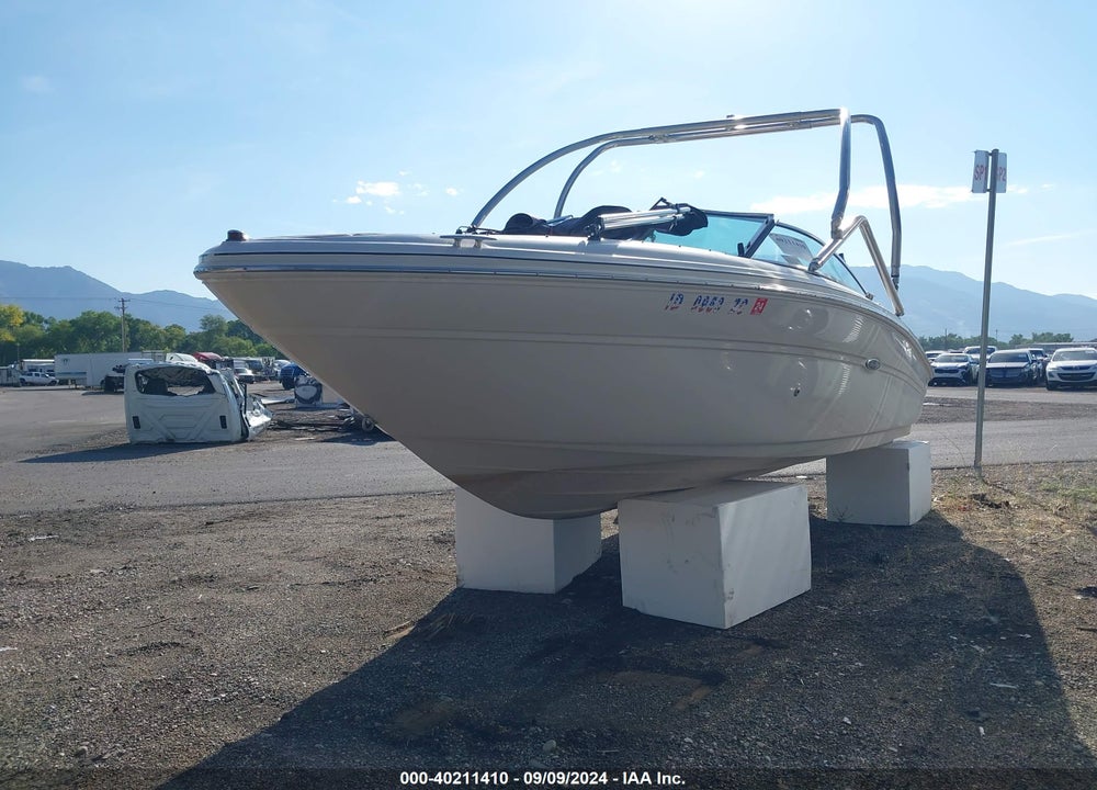 2005 SEA RAY 220 SELECT VIN: SERV5231C505