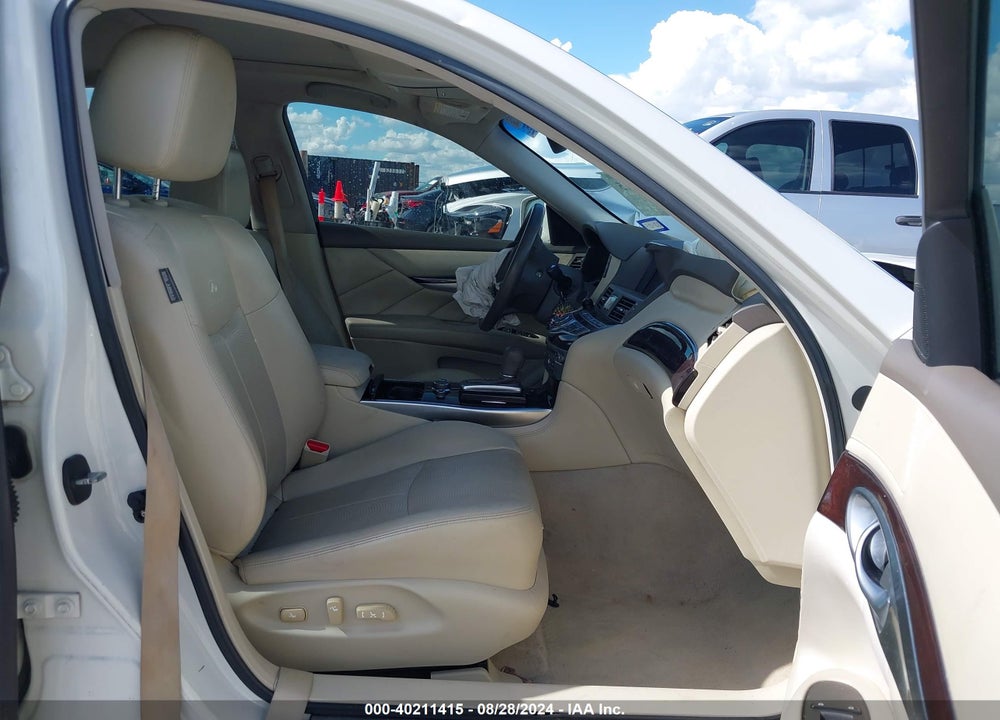 2012 INFINITI M37 VIN: JN1BY1AP8CM330522