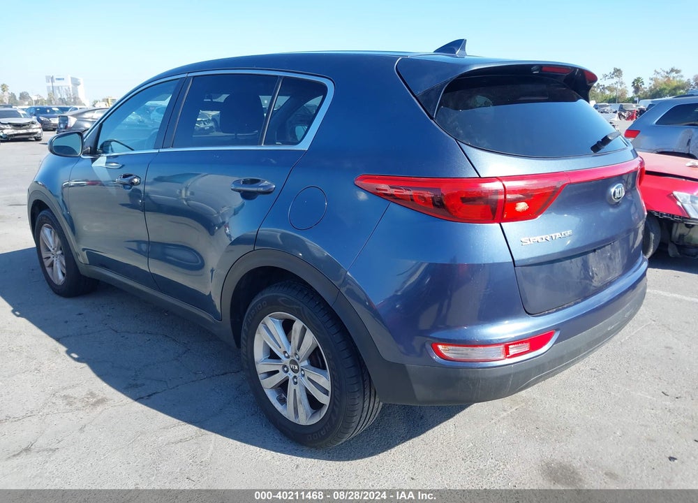 2017 KIA SPORTAGE LX VIN: KNDPMCAC7H7079165