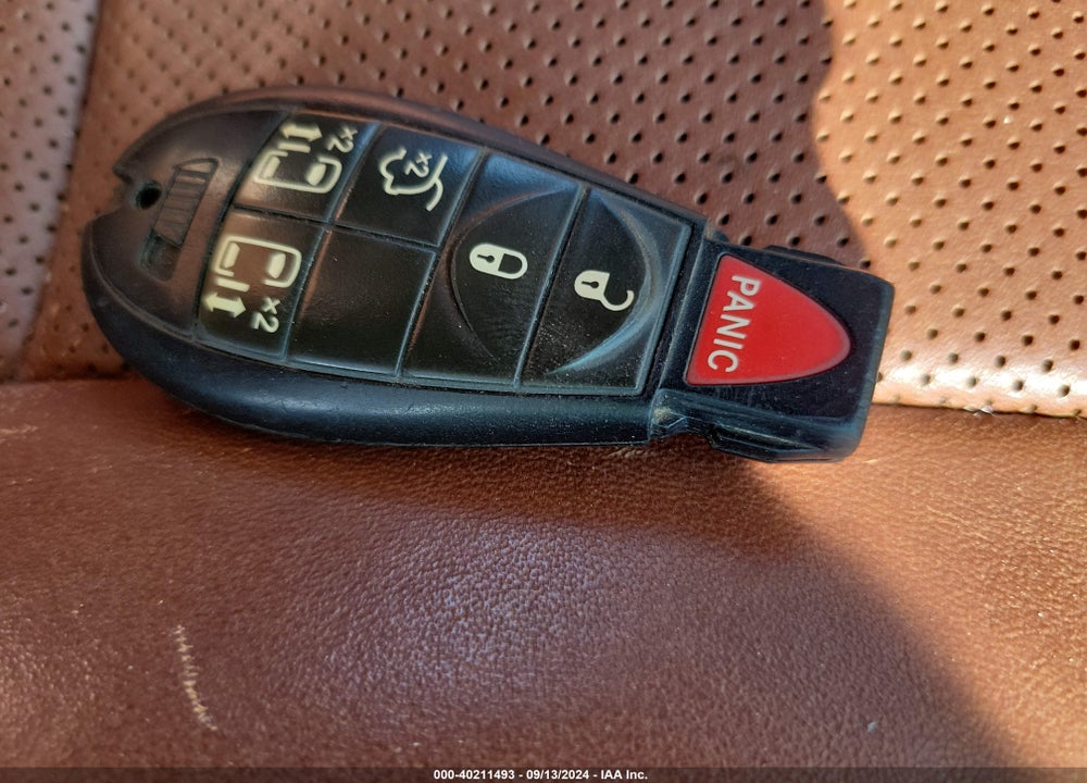 2013 GRAND JEEP  CHEROKEE OVERLAND VIN: 1C4RJFCT4DC625597