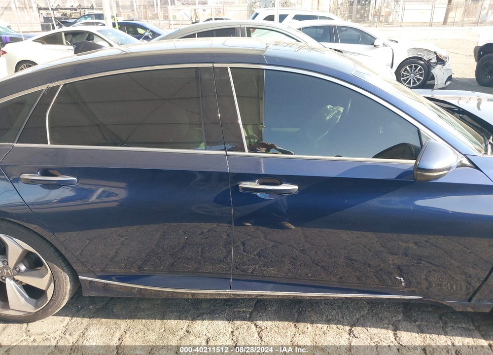2018 HONDA ACCORD TOURING VIN: 1HGCV1F92JA042094