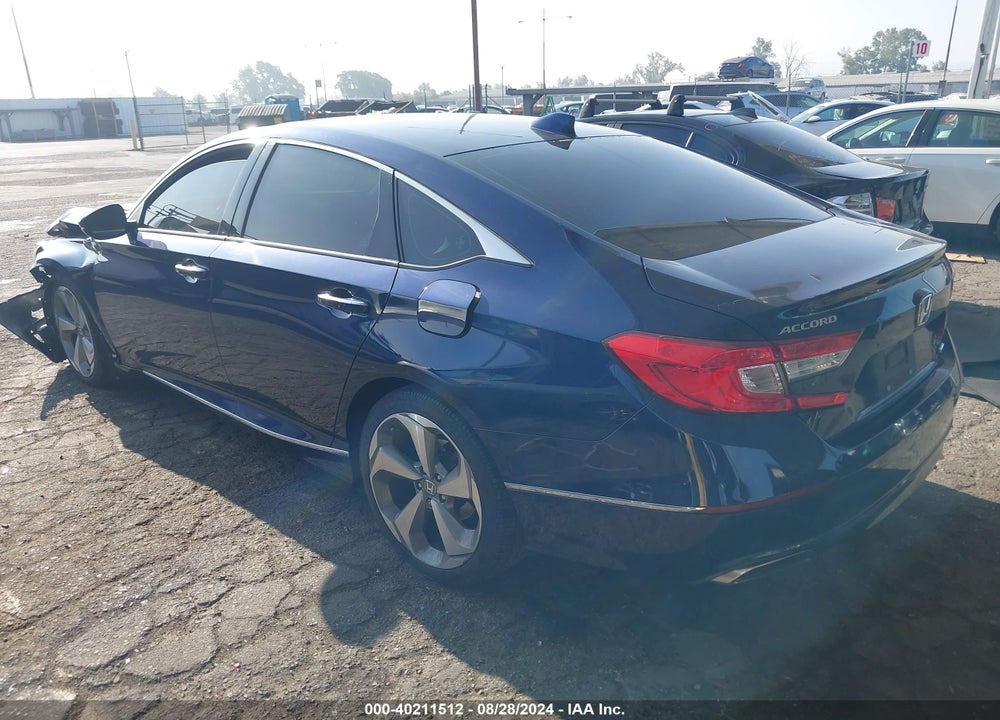 2018 HONDA ACCORD TOURING VIN: 1HGCV1F92JA042094