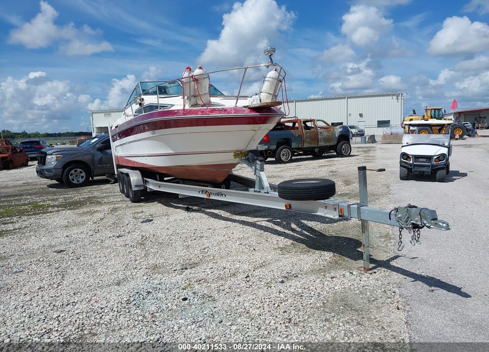 1987 SEA RAY 25 VIN: SERM8808K687