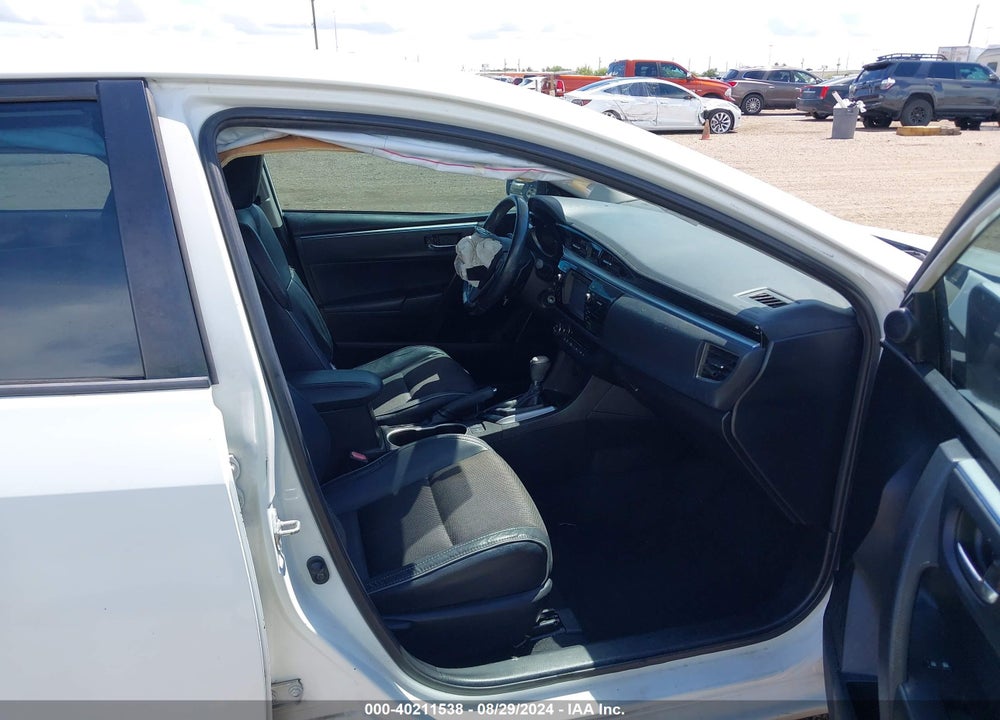 2015 TOYOTA COROLLA S PLUS VIN: 5YFBURHE8FP202701