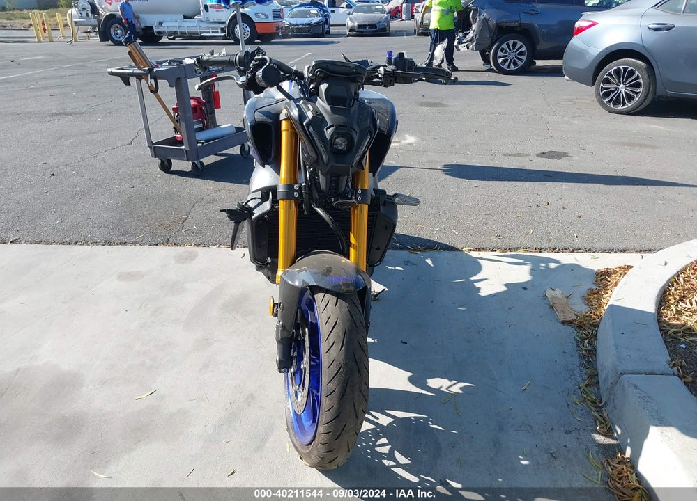 2023 YAMAHA MT09 DC VIN: JYARN72YXPA000611