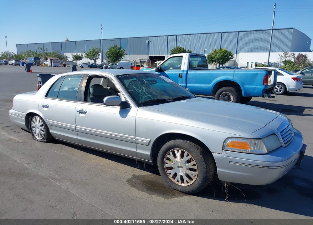 2003 FORD CROWN VICTORIA LX VIN: 2FAFP74W13X104358