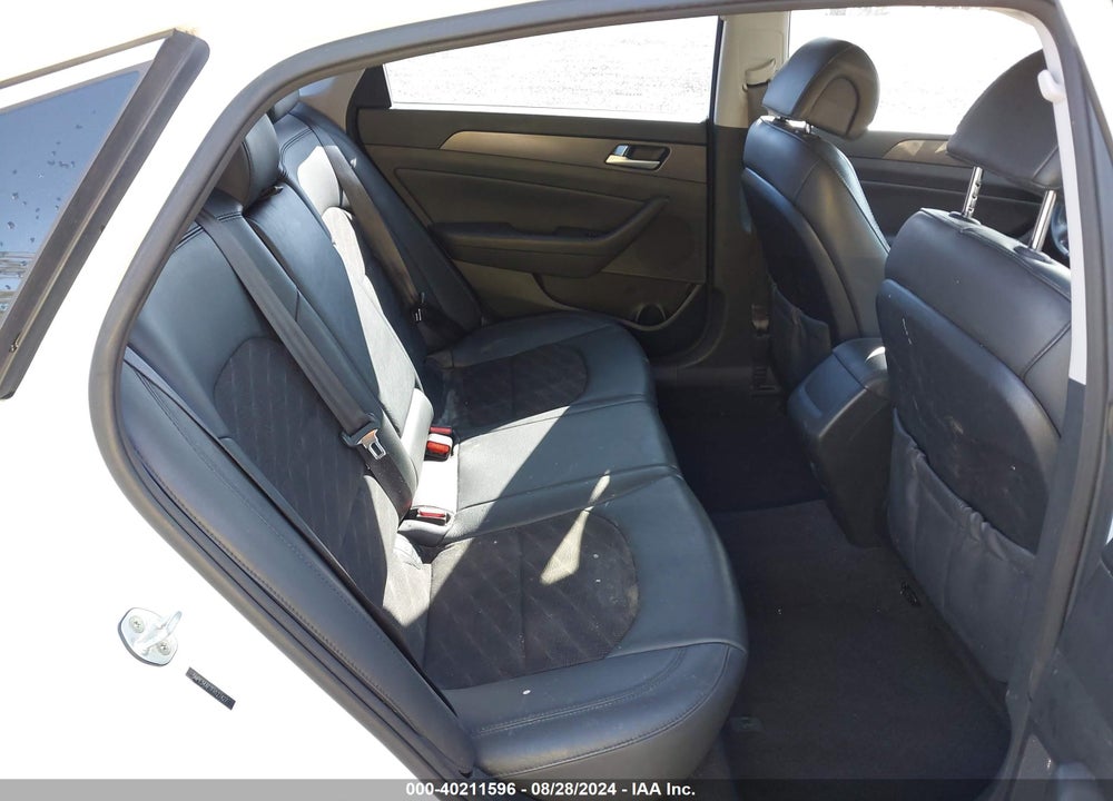 2015 HYUNDAI SONATA SPORT VIN: 5NPE34AF7FH127427