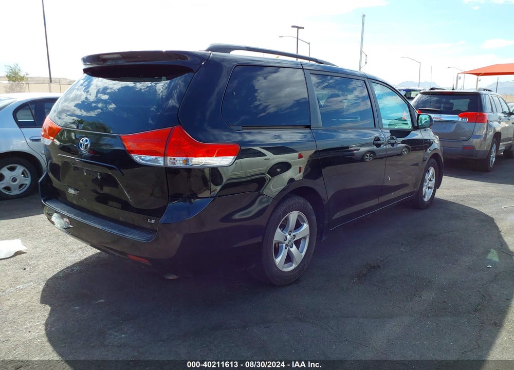 2014 TOYOTA SIENNA LE V6 8 PASSENGER VIN: 5TDKK3DC6ES412940