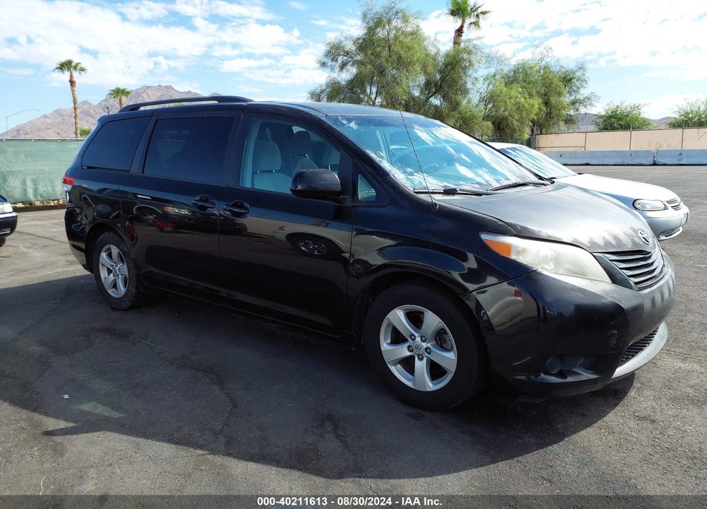 2014 TOYOTA SIENNA LE V6 8 PASSENGER VIN: 5TDKK3DC6ES412940