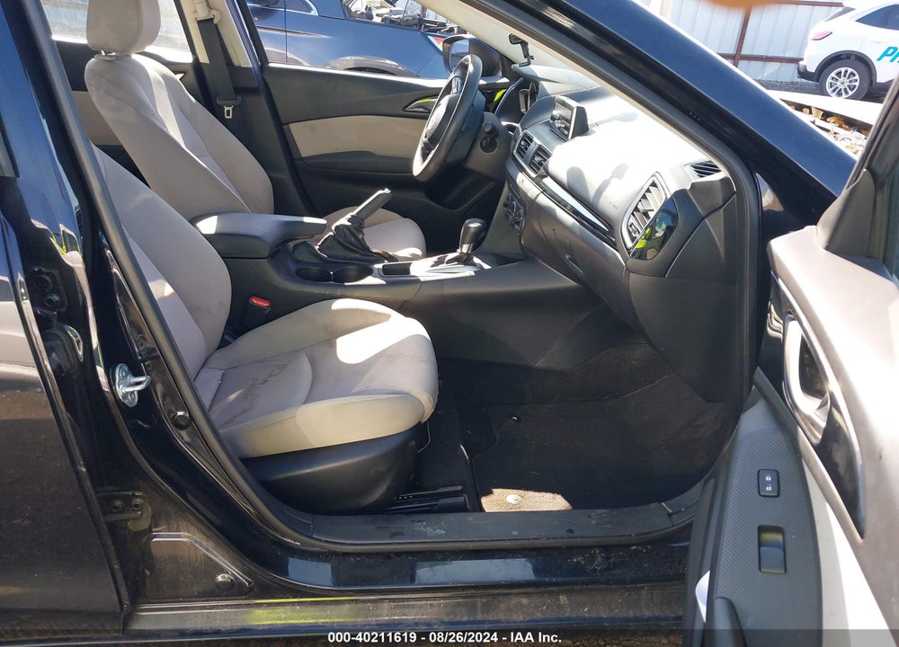 2014 MAZDA 3 I SPORT VIN: JM1BM1U71E1119686