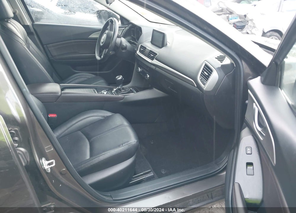 2018 MAZDA 3 TOURING VIN: 3MZBN1V31JM190342