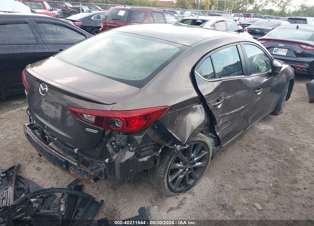 2018 MAZDA 3 TOURING VIN: 3MZBN1V31JM190342