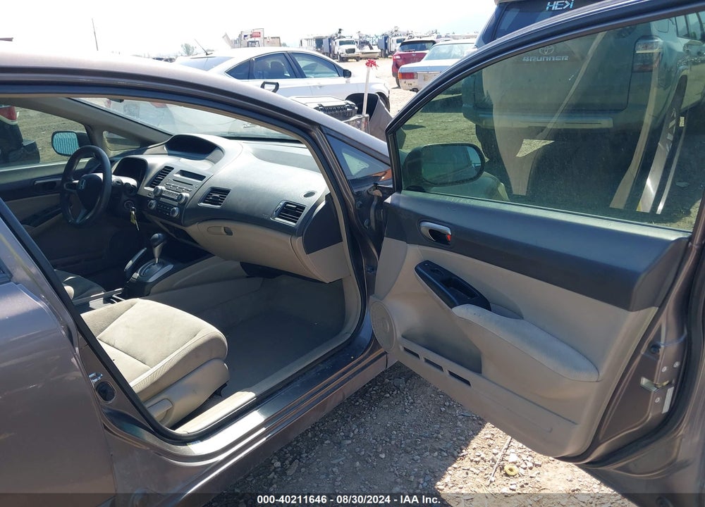 2010 HONDA CIVIC LX VIN: 19XFA1F58AE076851
