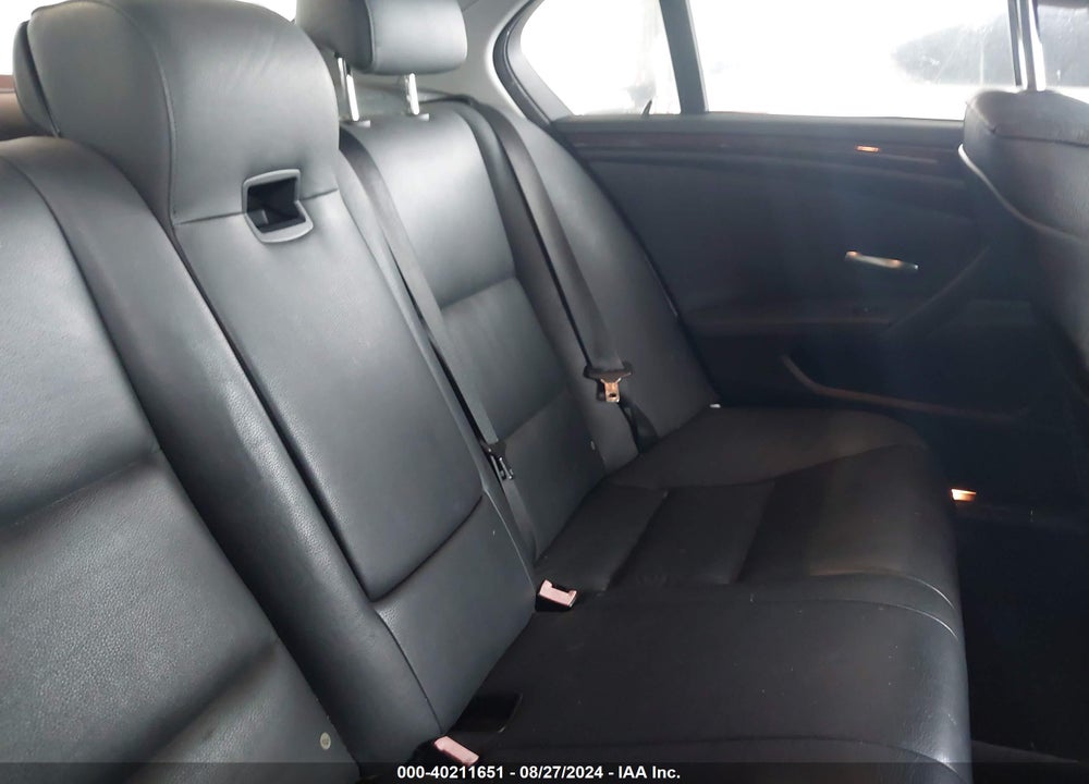 2008 BMW 528I VIN: WBANU53578C112087