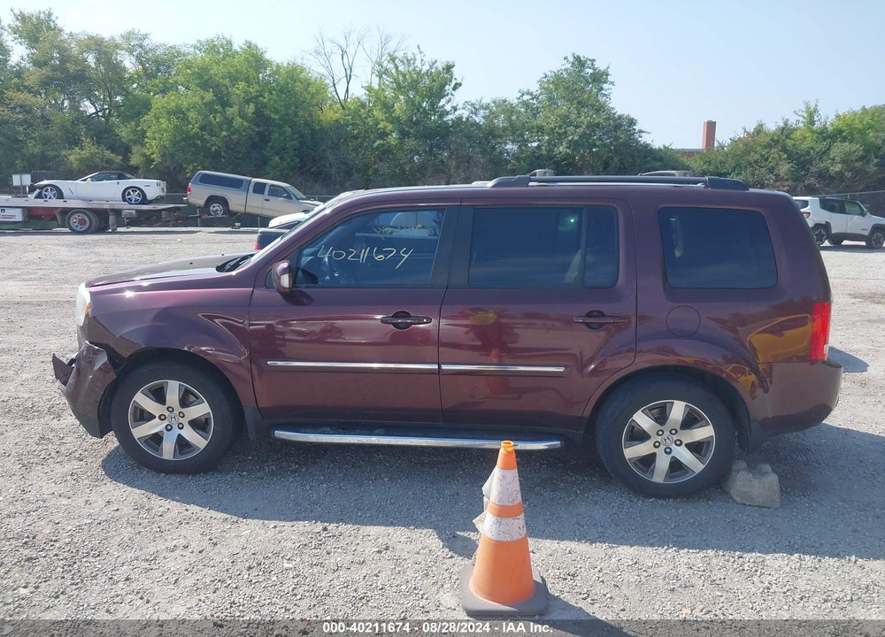 2015 HONDA PILOT TOURING VIN: 5FNYF4H99FB005719