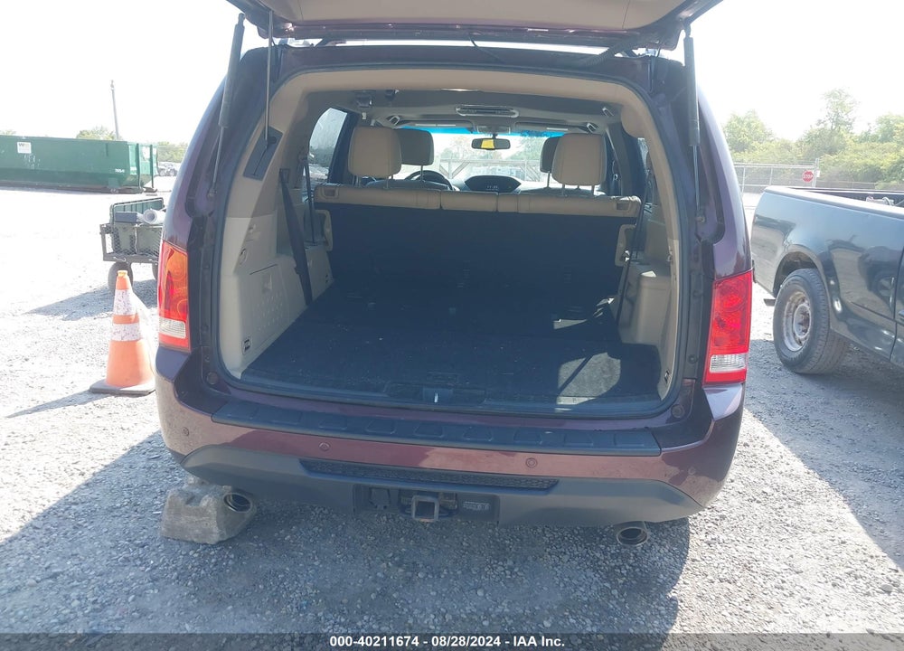 2015 HONDA PILOT TOURING VIN: 5FNYF4H99FB005719