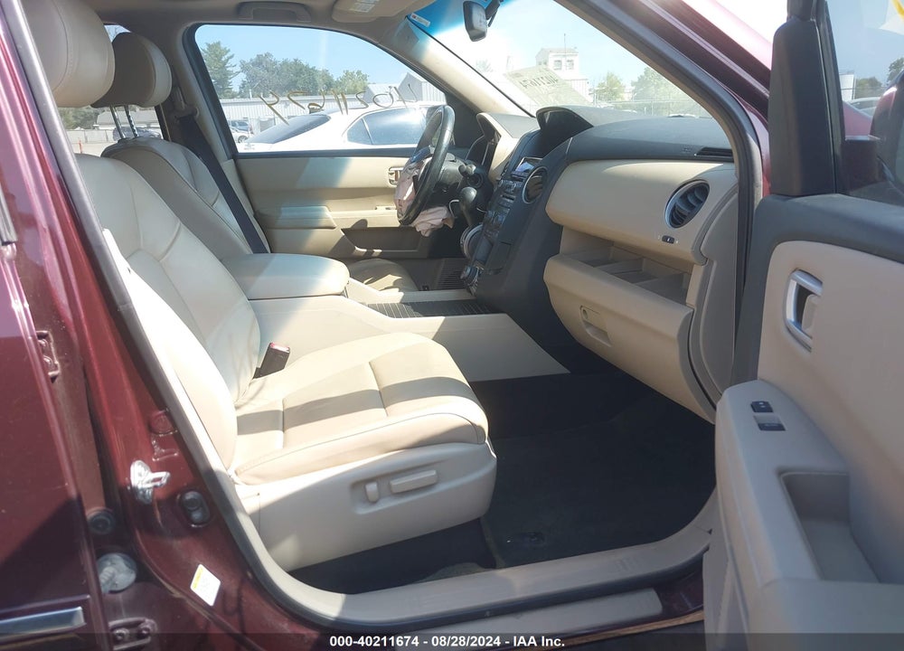 2015 HONDA PILOT TOURING VIN: 5FNYF4H99FB005719