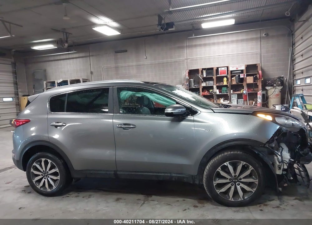 2017 KIA SPORTAGE EX VIN: KNDPNCAC5H7117666