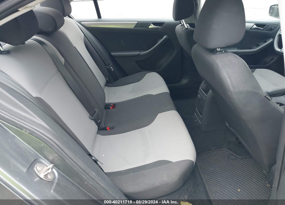 2017 VOLKSWAGEN JETTA 1.4T S VIN: 3VW2B7AJ7HM323101