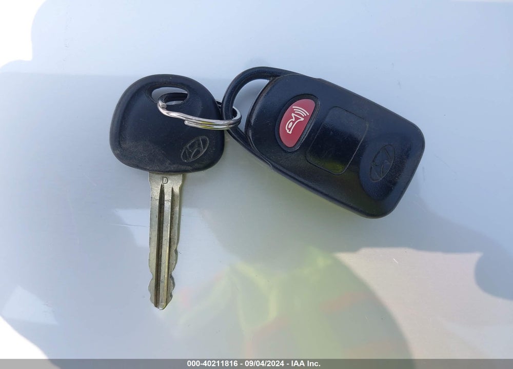 2009 HYUNDAI ELANTRA GLS VIN: KMHDU46D29U682291