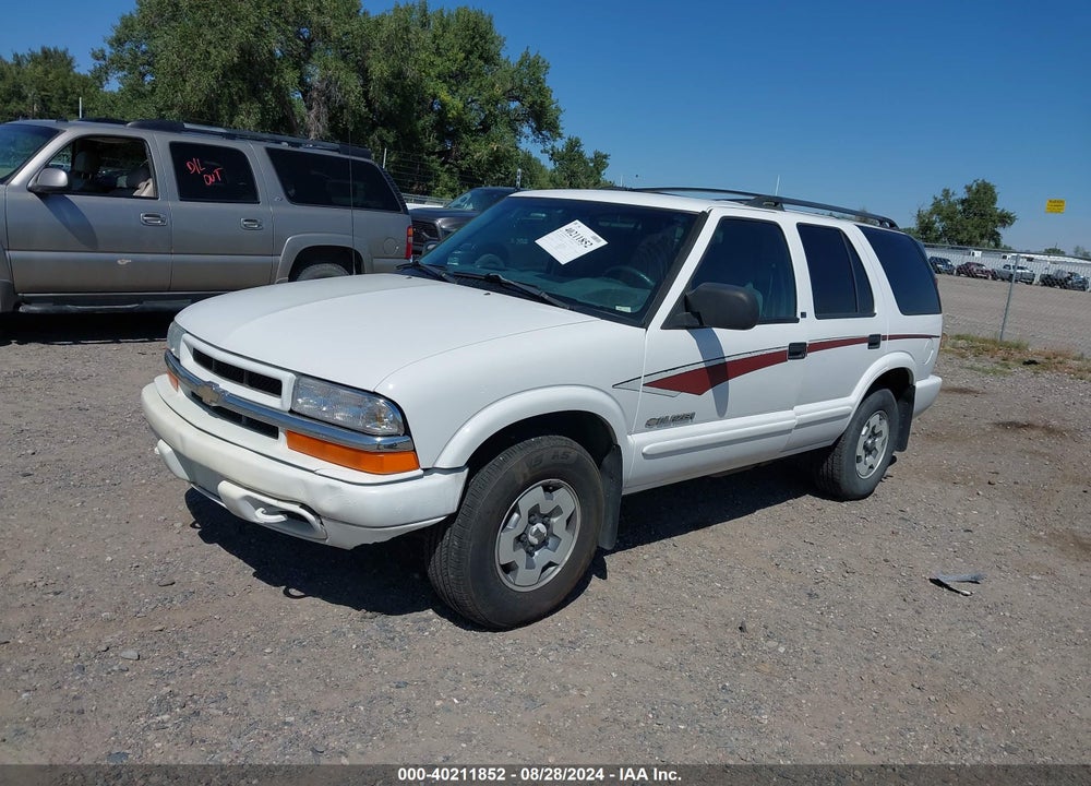 2002 CHEVROLET BLAZER LS VIN: 1GNDT13W12K164774
